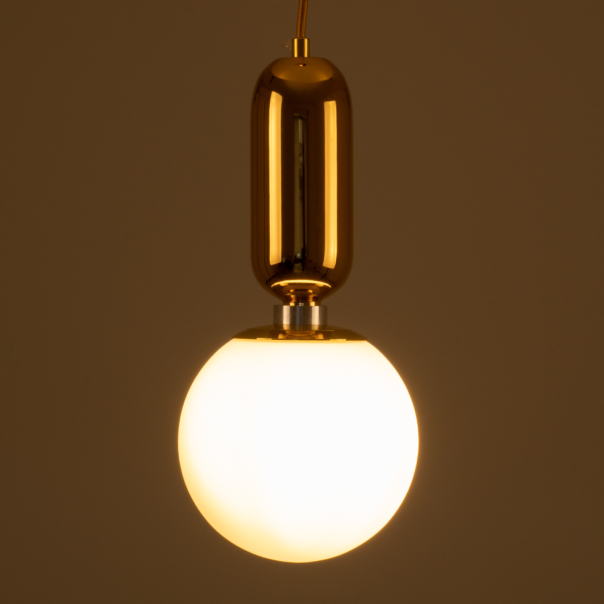 GloboStar®-MAVERICK-00943-Μοντέρνο-Κρεμαστό-Φωτιστικό-Οροφής-Μονόφωτο-1-x-E27-Χρυσό-Μεταλλικό-Γυάλινο-Μπάλα-Φ15-x-Υ15cm-2